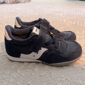 Navy Toddler Saucony 10M Velcro Shoes